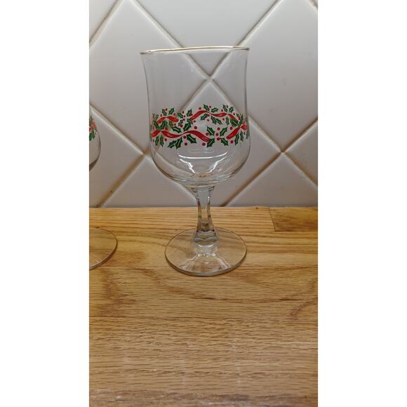 4 Vintage Libbey Water Goblet Glasses with Holly Berry Trim‎ - Picture 4 of 5